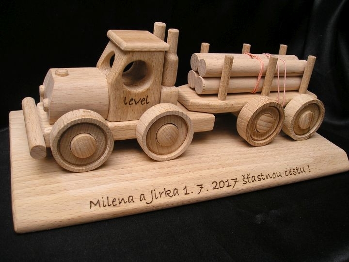Big drivers gift truck lorry for alcohol wine - Wooden Gifts SOLY